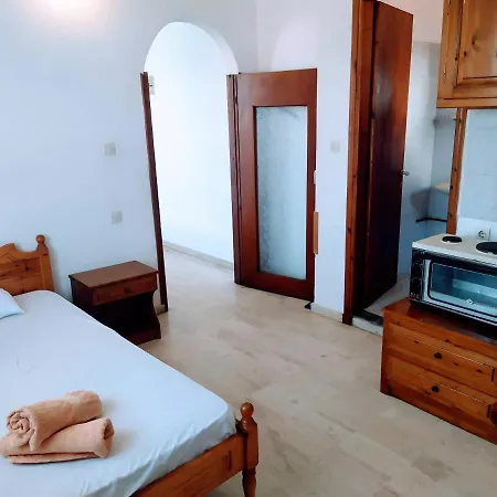 Yialis Borsalino * Achladies (Skiathos)
